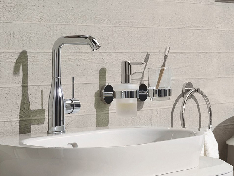 Смеситель для раковины Grohe Essence+ 23541001 Хром