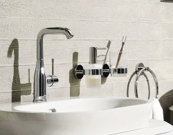 Смеситель для раковины Grohe Essence+ 32628001 Хром