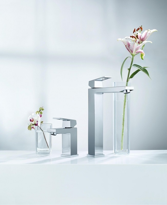 Смеситель для раковины Grohe Eurocube 23406000 Хром